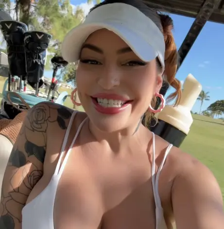 Kissa Sins Golf cart