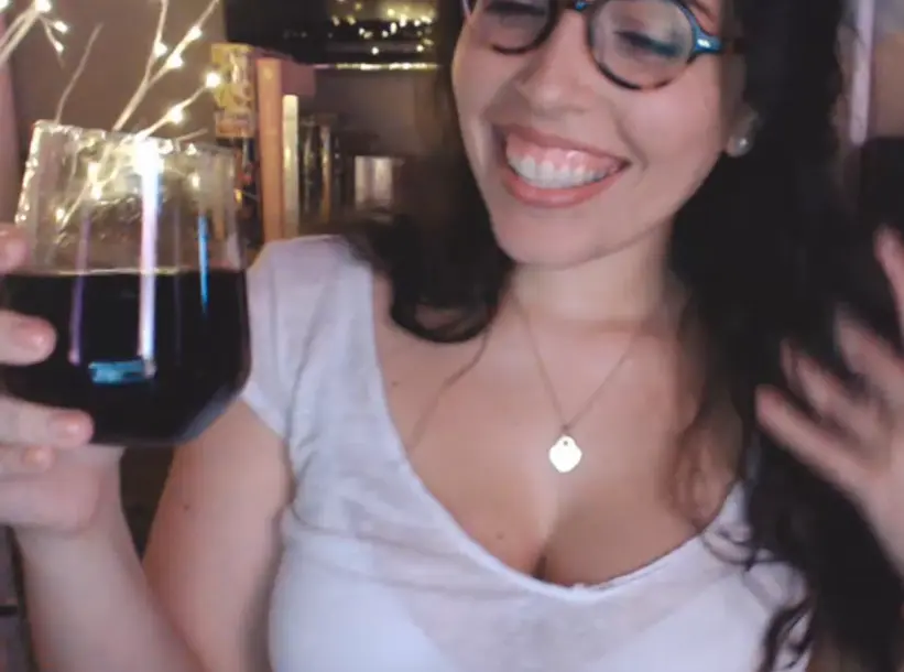  mila_ pours hot wax on her hooters