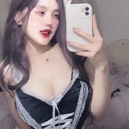 Mirror Selfie (Non Nude)