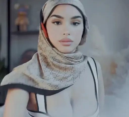 Face reveal Video