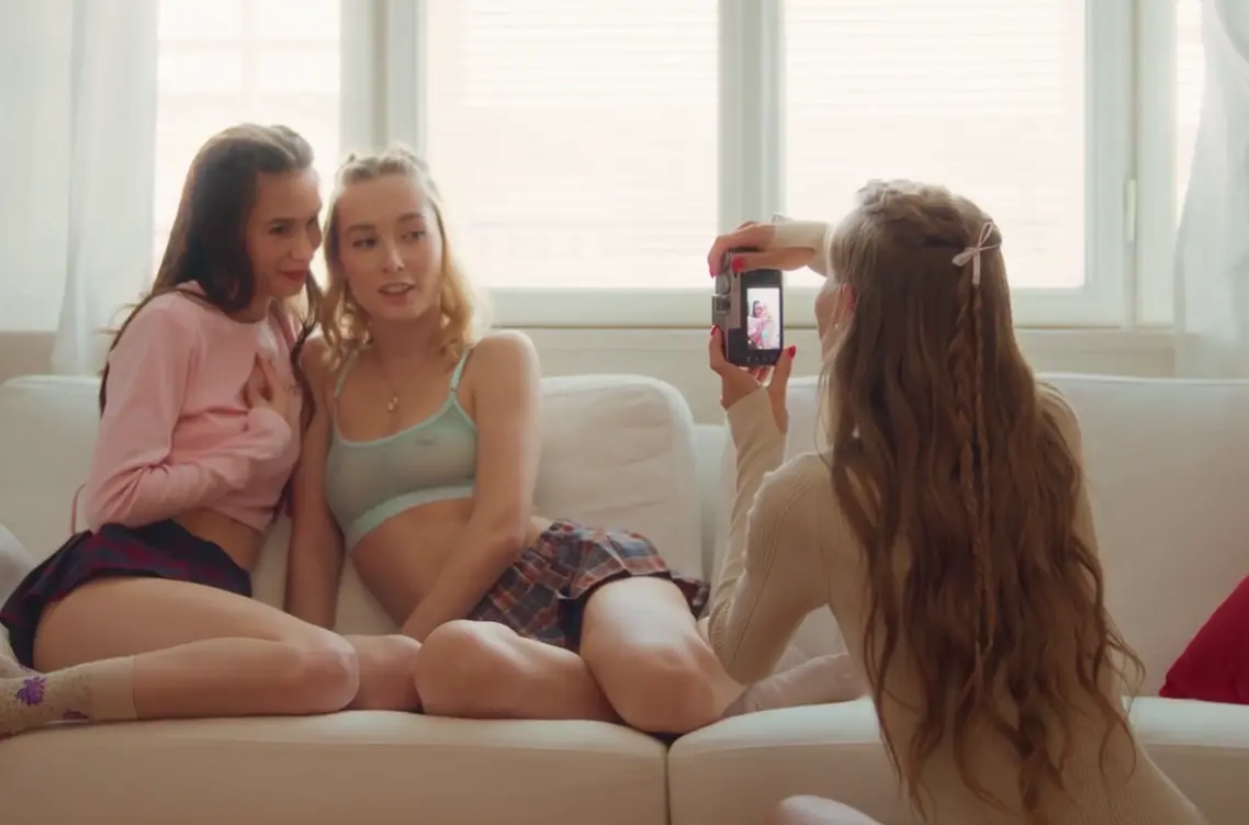 Lust in Focus - Sensual.love - Kelly Collins, Leona Mia, Tiffany Tatum