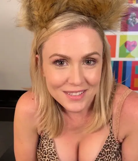 this was my first orgasm on camera AND my first time getting a facial on camera