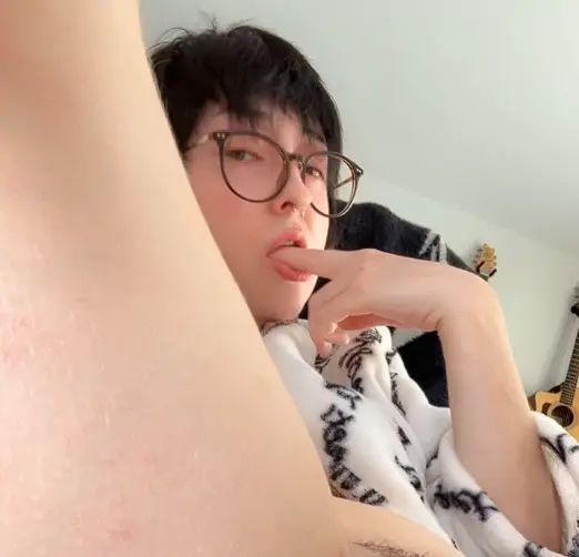 striptease n fingering