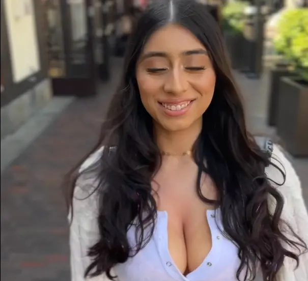 POV Sex Date XXX VERTICAL